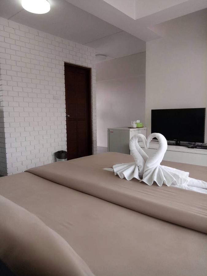 Pinthira Resort Ранонг Екстер'єр фото
